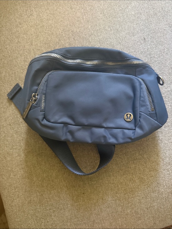 lululemon athletica Handbags - lululemon athletica everywhere belt bag x-large.
